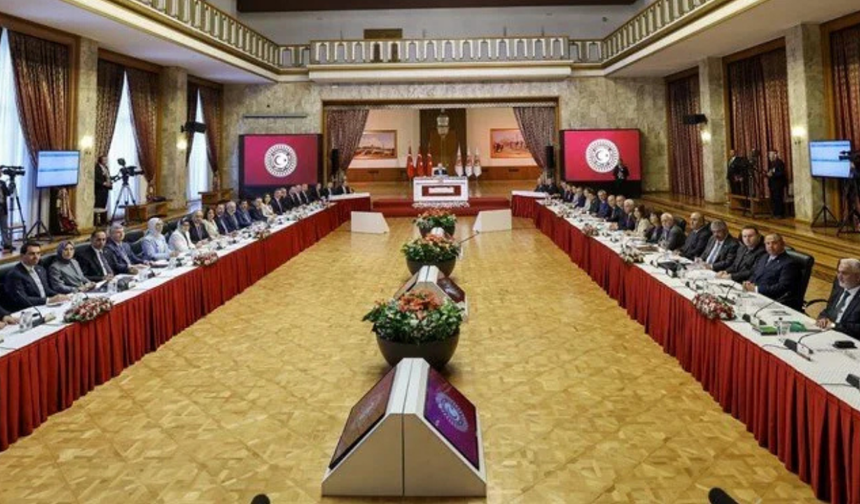 Milli Dayanışma komisyonunda boş sandalyeler için kritik toplantı