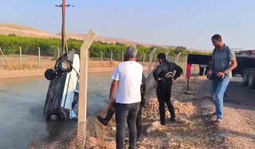 Şanlıurfa’da otomobil sulama kanalına düştü: 2 kişi son anda kurtarıldı
