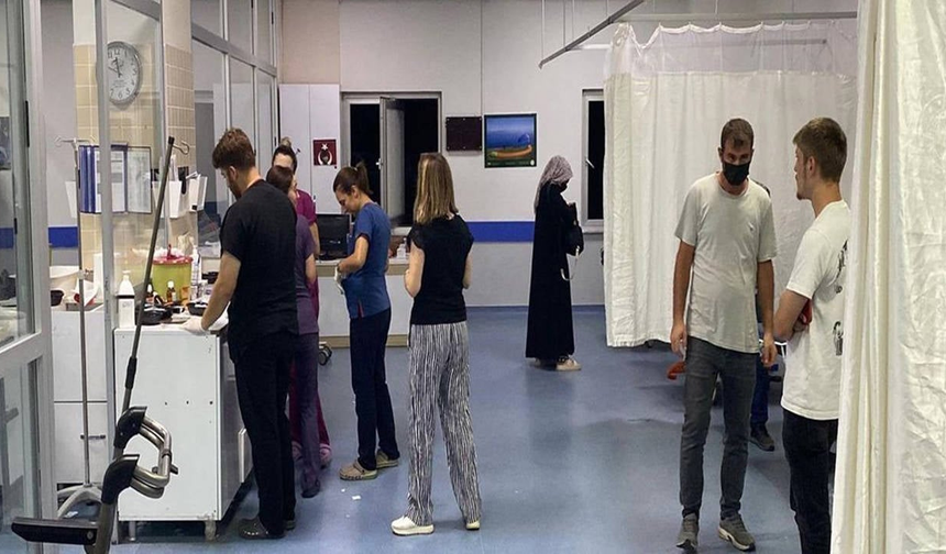 Tekstil fabrikasında akşam yemeği sonrası 50 işçi hastanelik oldu