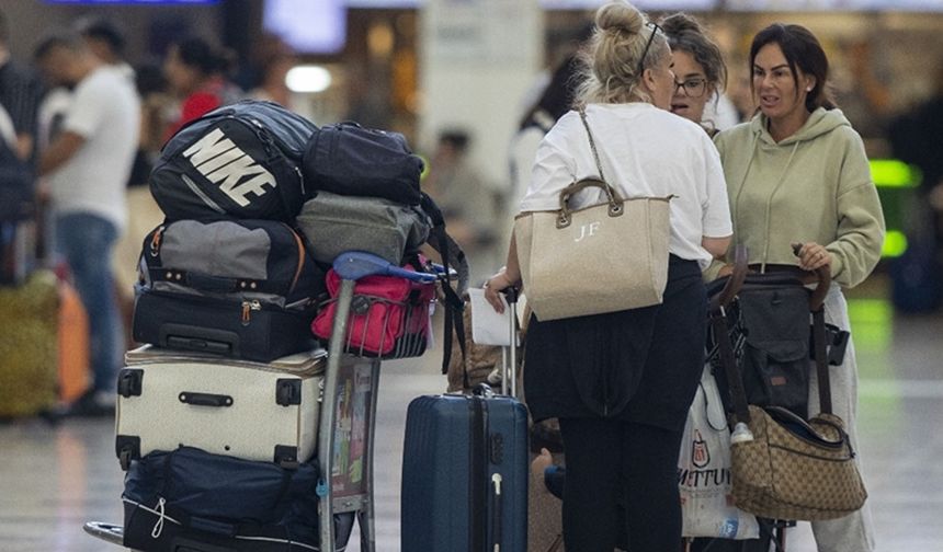 Turist sayısında yüzde 5'lik daralma