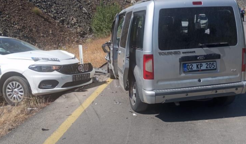 Elazığ’da trafik kazası: 6 kişi yaralandı