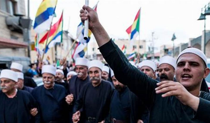 Süveyda’da Dürzi yönetimi kontrolü devraldı