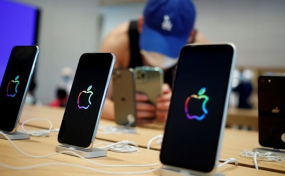 Apple, iPhone 17 ve yeni cihazlarla rafları yeniliyor